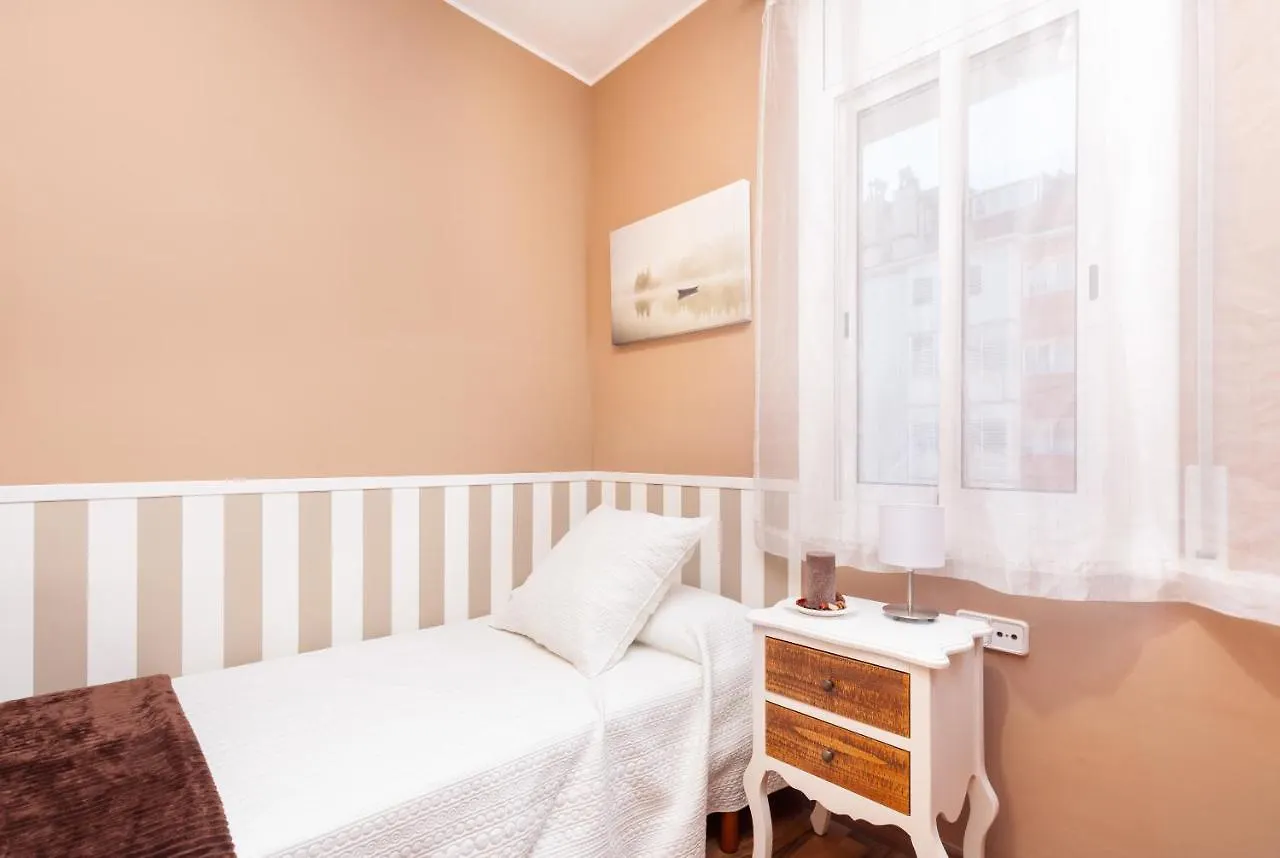 Click&Flat Fira Gran Via Apartment L'Hospitalet de Llobregat 0*,